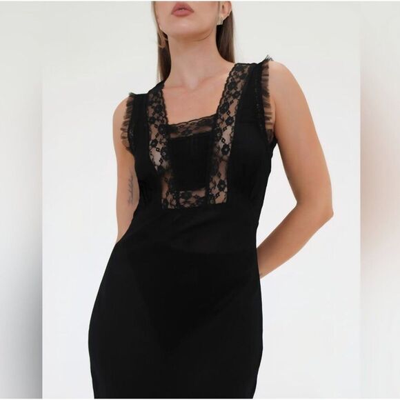 NWT REVOLVE RUMORED - Size M Duet Dress Maxi In black $158 - Picture 2 of 10